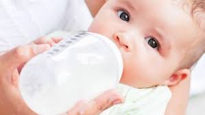 Résultat de recherche d'images pour "biberon bebe"