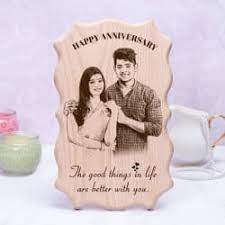 Keep reading for the 13 best anniversary gifts for parents help them commemorate their anniversary with a little challenge. Anniversary Gifts For Parents Shop Wedding Marriage Anniversary Gifts For Parents Igp Com