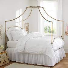 Since i ordered a desk chair from them years ago for my home office, i occasionally get their catalogs in the mail. Maison Teen Canopy Bed Pottery Barn Teen