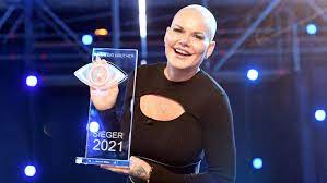 Het officiële kanaal van big brother in &. Hyzssvcwjy Qcm