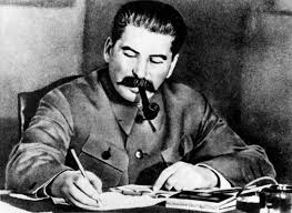 Pedro Fernández Barbadillo - La puñalada de Stalin a Polonia ...