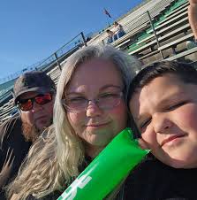 Who is Daisy Grenade and why are they replacing a band