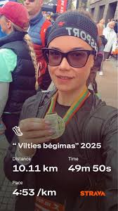 today i ran 10 km 🏃‍♀️ 電 本なかさい Sunday my long run Pace Time 7:38/ km 1h  16m Distance 10.04 10.04km km STRAVA