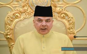 The regent of perak, raja dr. Bernama Sultan Nazrin Calls On Leaders To Show Good Example In Complying With Mco