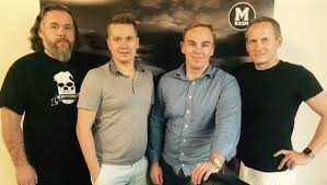 We're talking haircuts for short hair, medium hair, and long hair alike. Barber Chain On Big Expansion Clip