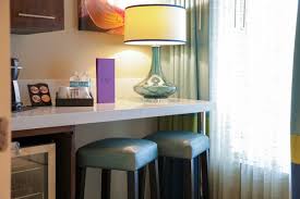 Featuring a tennis court, a jacuzzi and an outdoor swimming pool, orchid key inn is set 0.6 km from duval street in key west. Orchid Key Inn