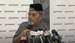 Prasarana chairman datuk seri tajuddin abdul rahman inspects the site of the accident between two lrt trains near the klcc station in kuala lumpur may 25, 2021. Egz82u9b7tgmvm