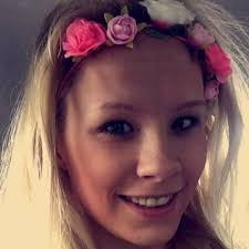 Evie Waters (@EvieJoyy)