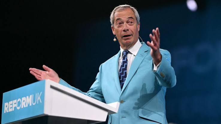 Hypocrite' Nigel Farage didn't pay £44k stamp duty then blasted Angela Rayner : r/uknews