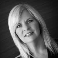 Maria Grimes's Instagram, Twitter & Facebook