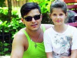 Marti, 08 iunie 2021, ora 17:26 razboi intre ducese. Liviu Varciu Acuzat Ca Isi Foloseste Copilul Pentru A Si Face Publicitate Adpm