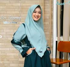 Payet yang biasa dikombinasikan tersebut berada di bagian dada dan juga pergelangan tangan. Kayak Gimana Ya Model Baju Gamis Terbaru 2020 Cek Di Sini Lisda Ikhwantini Digital Consulting