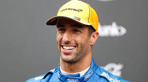 Norris stormed to third place for his second. Ricciardo Interview Darum Passt Der Fahrstil Nicht Auto Motor Und Sport