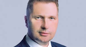 Przemysław czarnek odpowiadał w czwartek w sejmie na pytania posłanek koalicji obywatelskiej dotyczące projektowanych przez resort zmian mających na celu wzmocnienie roli kuratorów oświaty. Przemyslaw Czarnek Potwierdzono U Mnie Koronawirusa Ludzie