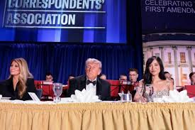 Trump dacht bij schietpartij op persdiner: “Dit heb ik al een paar keer eerder meegemaakt”