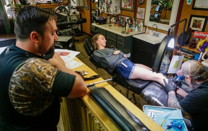 День татуювання (Tattoo Day або National Tattoo Day)