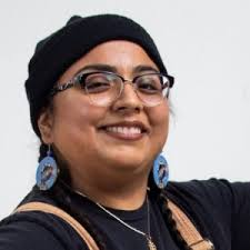 Jeanette Arellano's Instagram, Twitter & Facebook