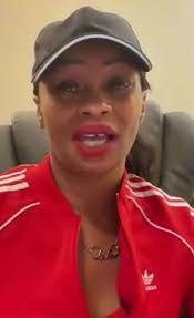 Toni Dick's Instagram, Twitter & Facebook