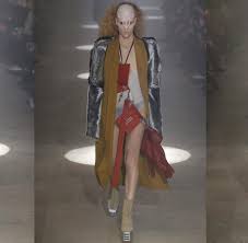 But despite some lingering societal disdain, modifications, even of the more esoteric variety, are becoming more mainstream and acceptable every day, and the craft behind performing these. Body Modification Der Anti Beauty Trend Passt Zum Zeitgeist Welt
