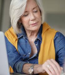 Hot Granny Dating added a new photo.