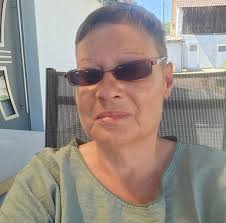 Simone Lens in people