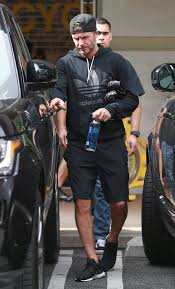 百搭鞋款 adidas ultra boost 好評不斷8月12日強勢登場 men s uno taiwan 全球最受歡迎中文男性時尚生活雜誌 mens fashion fashion style