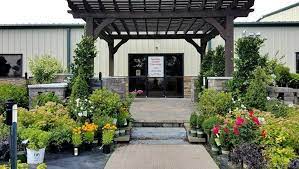 Iowa senior centers offer a variety of programs and services to help senior citizens maintain their many senior centers in iowa also offer meals, help with financial and medical paperwork, transportation to and from the center, shopping trips. Garden Center Services In The Des Moines West Des Moines Ankeny Ia Area A Lawn Landscape