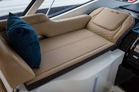 Sea Ray Sundancer 350 Coupe