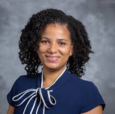 Bernadette Ennis's Instagram, Twitter & Facebook