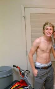 Ella Krueger (kruegell)