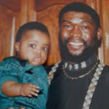 🚨 KHAMZAT CHIMAEV VIENT DE CALL OUT ALEX PEREIRA !! 🇧🇷🗿 Après la  victoire expéditive d'Alex Pereira pour le titre des -93kg face à Magomed  Ankalaev. Khamzat Chimaev lui a envoyé un