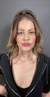 Amy Gillis's Instagram, Twitter & Facebook