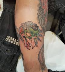 Many traditional tattoos attempt to capture the dual aspects of the bear by pairing with other symbols of wisdom, savagery, and courageousness. 175 American Traditional Tattoos Designs With Meanings 2021