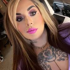 Amanda Pucci (@Twat666)