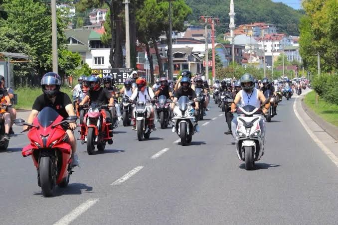 Fatsa'da 5 Bin Motosikletli Bir Araya Geldi: Sadece Hız Mı Bu İş?