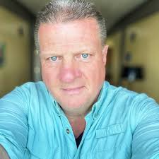 Peter Lawford and June Allyson