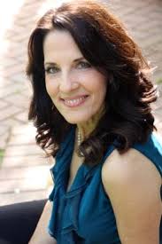 This Top Nutritionist Knows Why Monday Is the Best Day to Teach Your Kids  to Cook