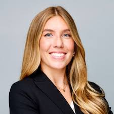 I'm grateful and excited to share my new role as Executive Director of the  Leadership Development Program at UF! Special thanks to Sebastian Carson  for preparing me for this position, and for