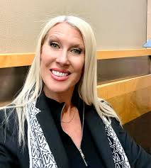 Wheels up! ✈️ Headed to Pittsburgh, PA to speak