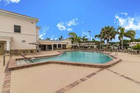 220 Coventry J Century Village Screened In Patio West Palm Beach Gated Community