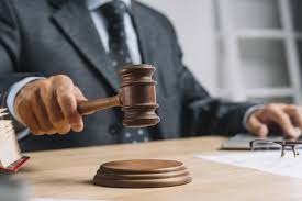 (3) bunurile debitorului persoana fizica necesare desfasurarii activitatii de comert nu sunt exceptate de la executare silita. Dcbusiness Ro