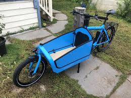 2023 Larry Vs Harry Bullitt cargo bike (front storage)