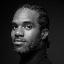 Erin Pyles (@skiesofperiwink)