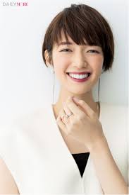 佐藤栞里は ひとさじプラム メイクで女っぽく モアモデルズの 2018年 これが私の のぼり坂フェイス ヘアスタイリング カワイイ髪型 髪型