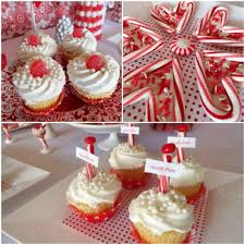 15 christmas desserts for the happiest holiday ever. Bn Black Book Of Parties Sweet Dreams Christmas Dessert Table