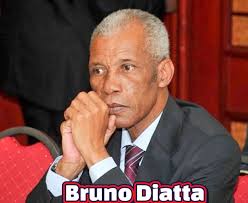 hadji Ibrahima Diop est né le 3 octobre 1891 à Thieurigne au plateau à la  rue Carnot x blanchot en face de la Mosquée, actuel rue Moussé Diop.  Elhadji ibrahima Diop avec