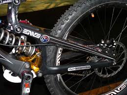 Santa cruz's v10 is the most successful bike in downhill history. Close Up Prototype Santa Cruz Carbon V10 Dh Bike With Enve Rear Triangle Bikerumor