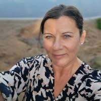 100+ profilů „Sandvik“