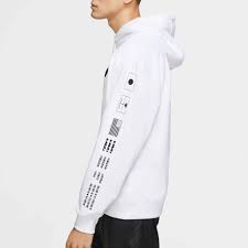 Nike has confirmed that the naomi osaka x comme des garçons x blazer mid '77 collaboration will be released tomorrow, december 5th from all comme des garçons and dover street market stores as. Naomi Osaka S Nike Tennis Apparel Collection 2020 Popsugar Fitness