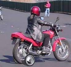 Motorcycle Noob Funny Pictures Funny Photos Funny Images Funny Pics Funny Quotes Funny Motorcycle Quotes Funny Bike With Training Wheels Motorcycle